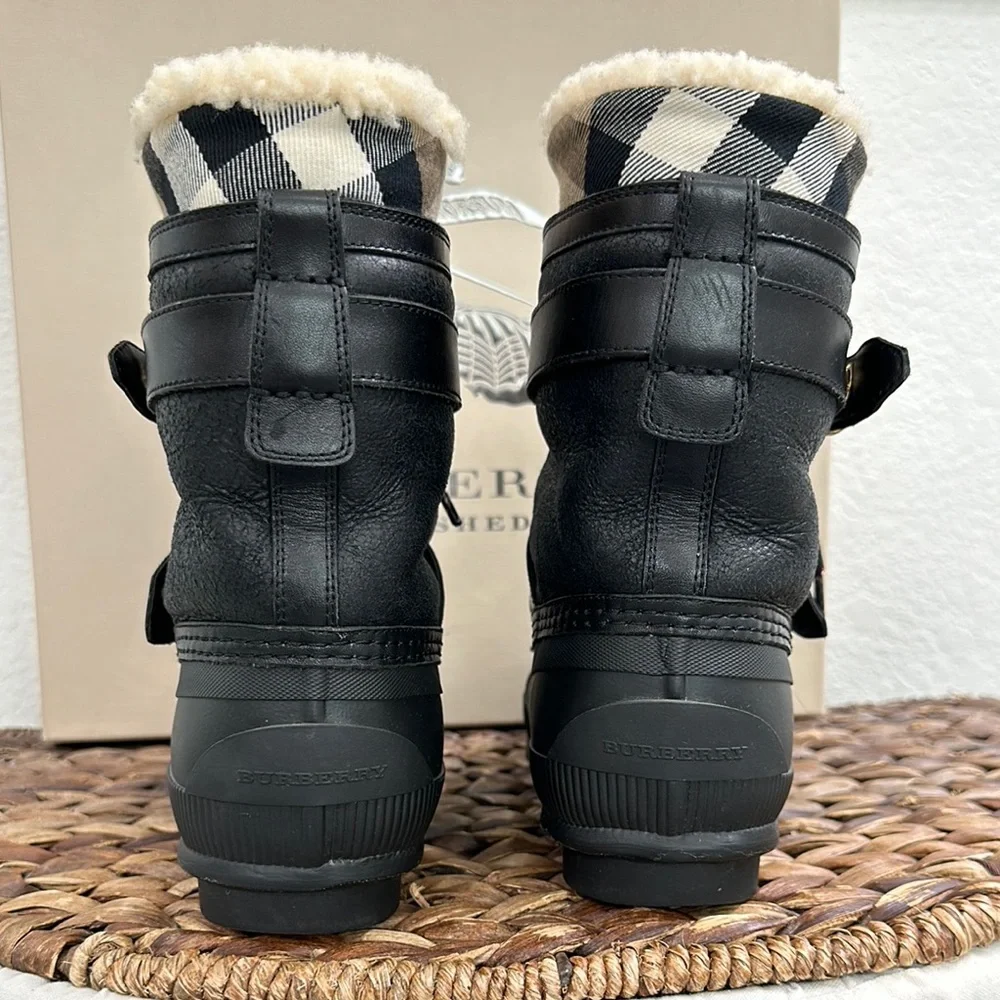 Burberry Black and Tan Winter Rain Boots with Gold Buckles - Picture 4 of 9